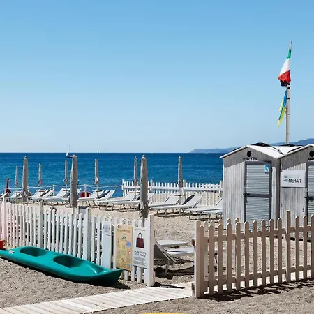 Apartamento 4 Mehari Varigotti