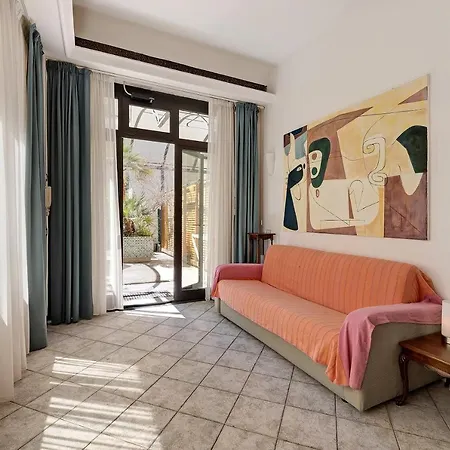 Apartment 4 Mehari Varigotti