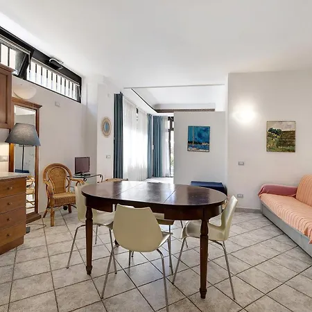 Apartment 4 Mehari