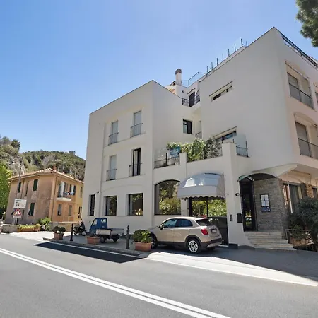 4 Mehari Apartment